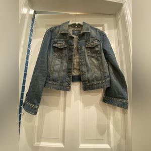 NWOT Ann Taylor LOFT Women's Jean Jacket with Pockets S/P.  New.